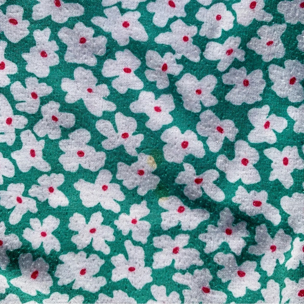 Darian Petites Vintage Green/White Floral Top Button Up Front Horizontal Yoke 🌼 - Picture 10 of 14